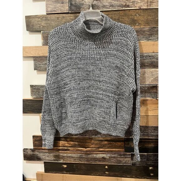 Victoria's Secret Knit Turtleneck Sweater With Pockets Sz L - Picture 1 of 7